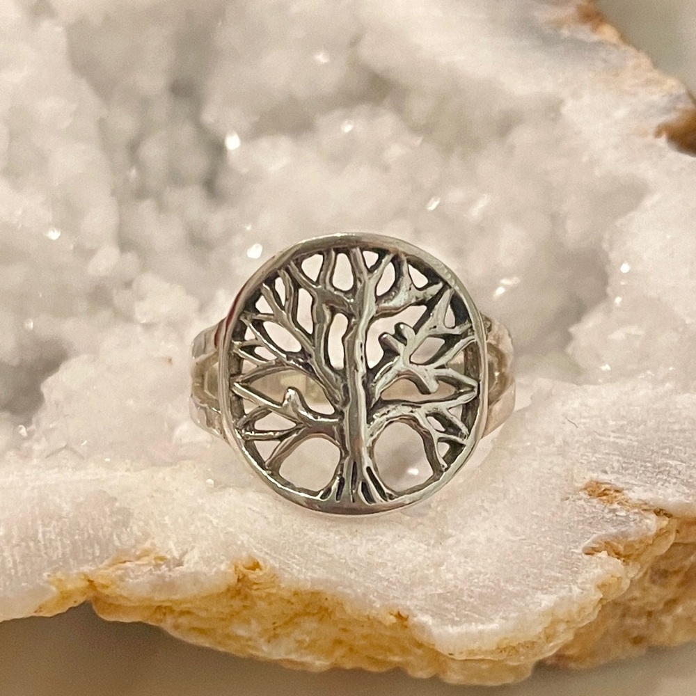 ❌SOLD❌Tree of Life Sterling Silver Ring 925 Size 7